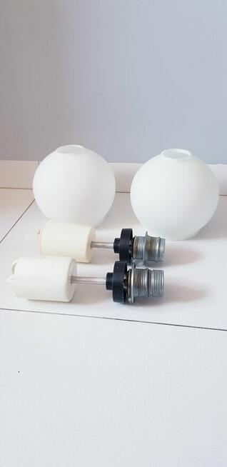 Zestaw szklanych ozdobnych kloszy