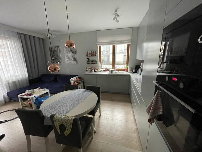 1/2 udziału w lokalu mieszkalnym - Warszawa, Gieysztora