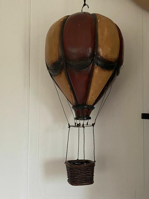 Sprzedam unikatowe zabawki - spadochron i balon z koszem