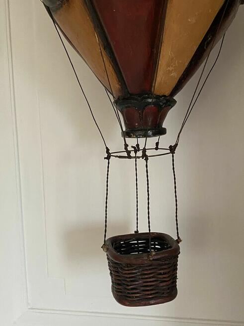 Sprzedam unikatowe zabawki - spadochron i balon z koszem