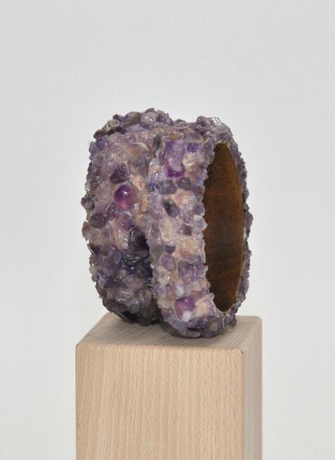 Bransolety - 2 sztuki - Inkrustowane kryształami ametystu.