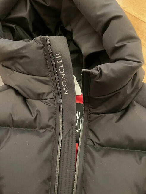 Puchowa kurtka narciarska Moncler