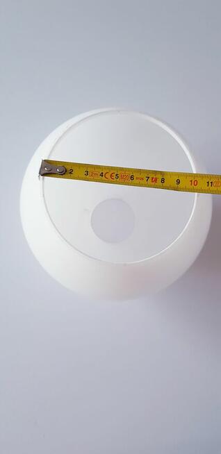 Zestaw szklanych ozdobnych kloszy