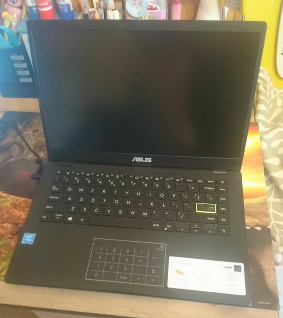 Notebook Asus E410M Win 11 Gwarancja odbiór osobisty