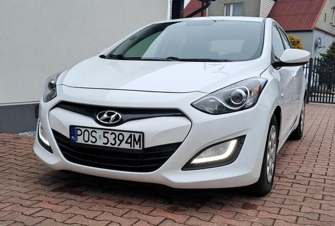 Hyundai i30 benzyna 5 drzwi niski przebieg