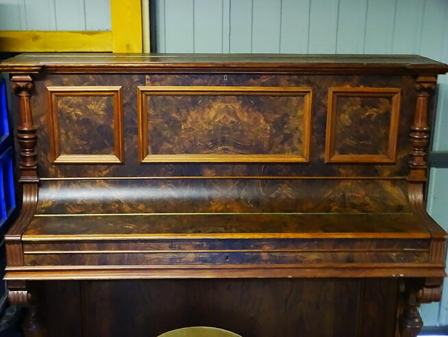 Pianino Höhne & Sell Berlin