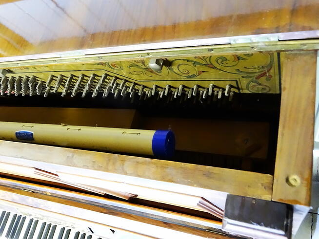 Pianino Höhne & Sell Berlin