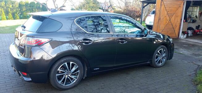 Sprzedam Lexus CT200h F sport