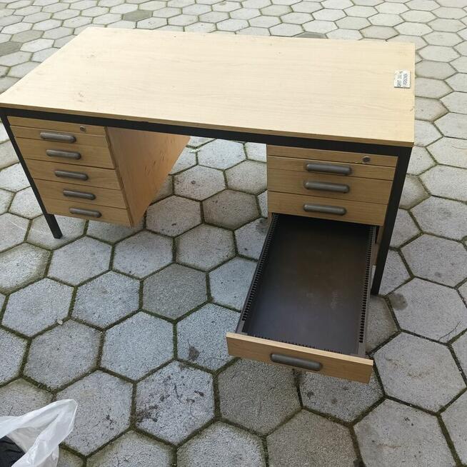 Biurko duże, długie szuflady