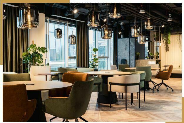 Warsaw Spire Offices | Biura serwisowane