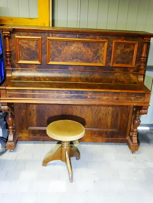 Pianino Höhne & Sell Berlin