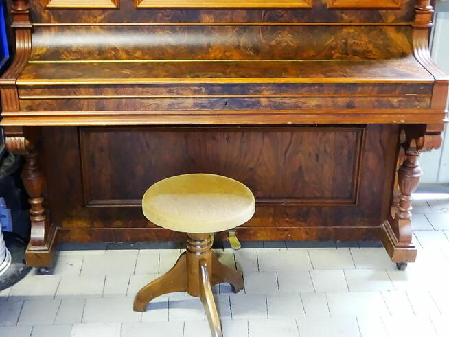 Pianino Höhne & Sell Berlin