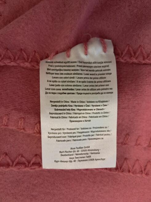 Koc ciemnoróżowy z polaru „Home Deco”, do sprzedania