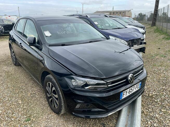 VOLKSWAGEN Polo VI 1.0 TSi 95 Active FY657