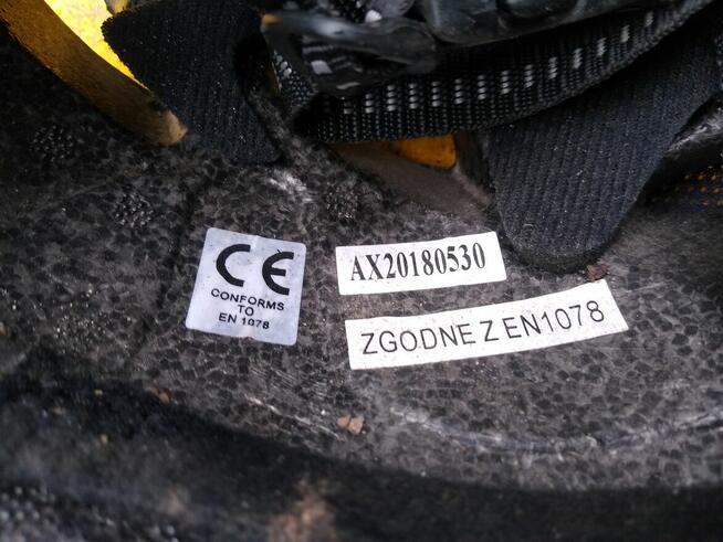 Kask dziecinny, rowerowy, 25 zł.
