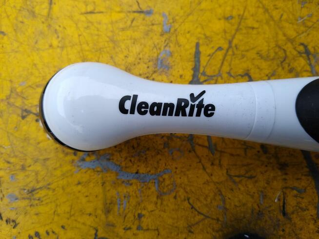 Szczotka oscylacyjna Cleanrite, 15 zł.