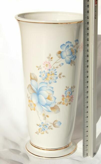 Klasyczny wazon, porcelana Ćmielów, błękitne pastelowe kwiat