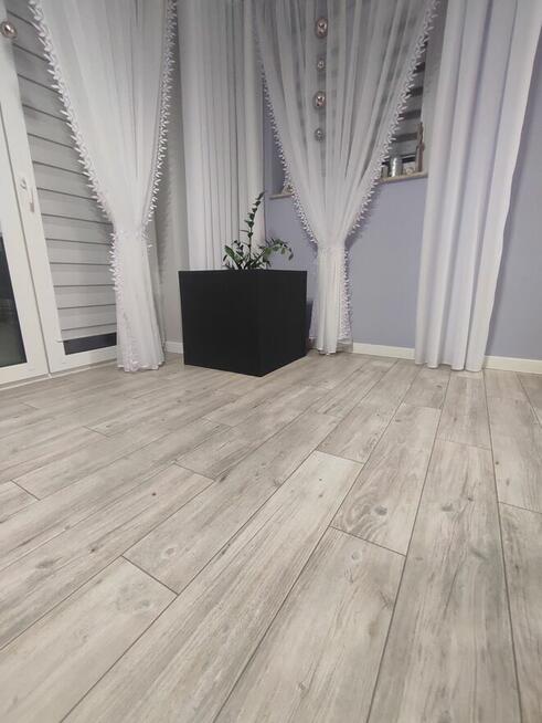 KM-TermoDonice. Beton architektoniczny gładki. Transport