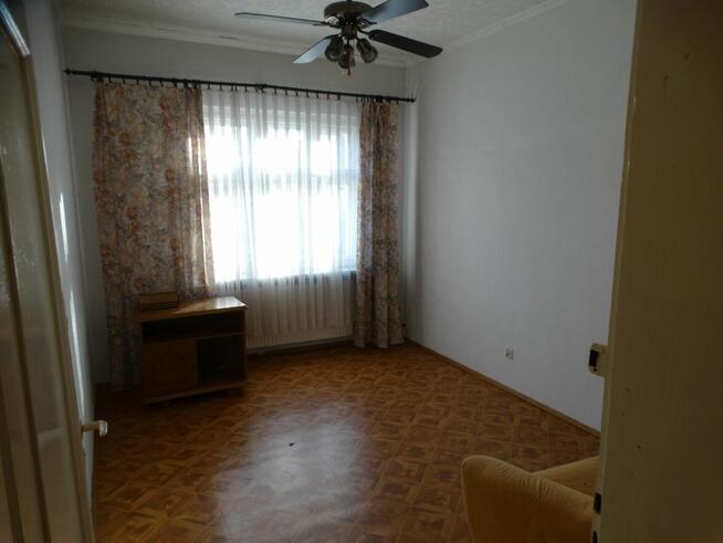 Sprzedam mieszkanie 66 m2 do remontu