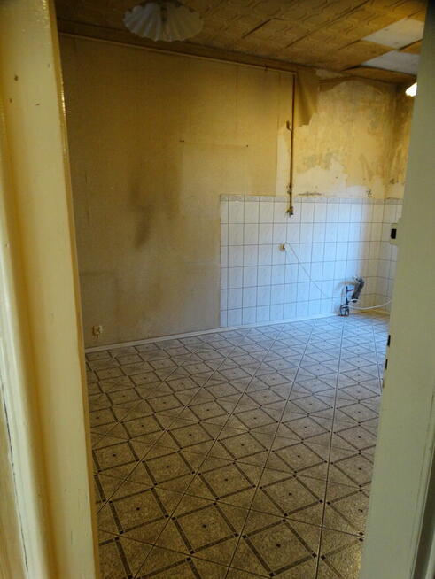 Sprzedam mieszkanie 66 m2 do remontu