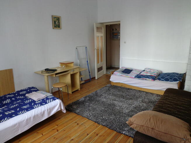 Od zaraz. Tania kwatera dla 6 osób przy PKP Włochy.