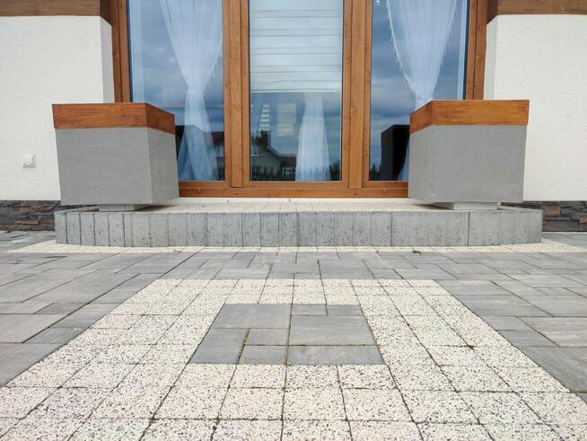 KM-TermoDonice. Donica z deską elewacyjną. Transport