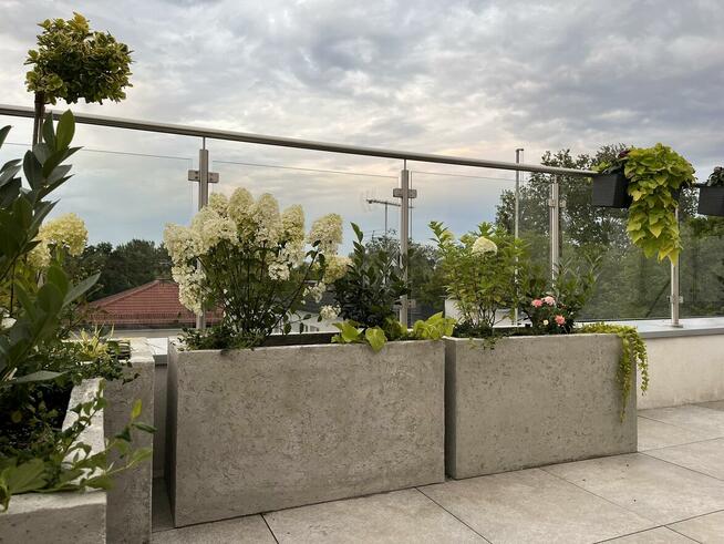 KM-TermoDonice.beton architektoniczny surowy. Transport