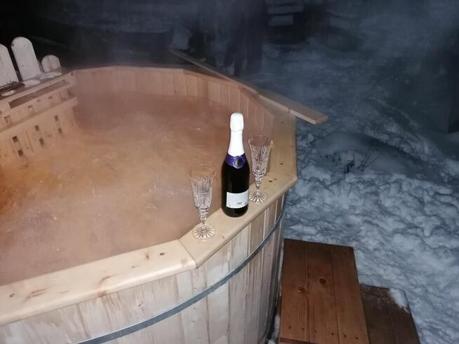 Balia ogrodowa jacuzzi z piecem wewnętrznym, pełne drewno, b