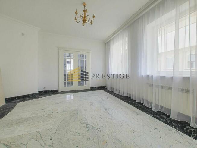 Piękna rezydencja z ogrodem, garażem