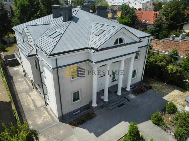 Piękna rezydencja z ogrodem, garażem