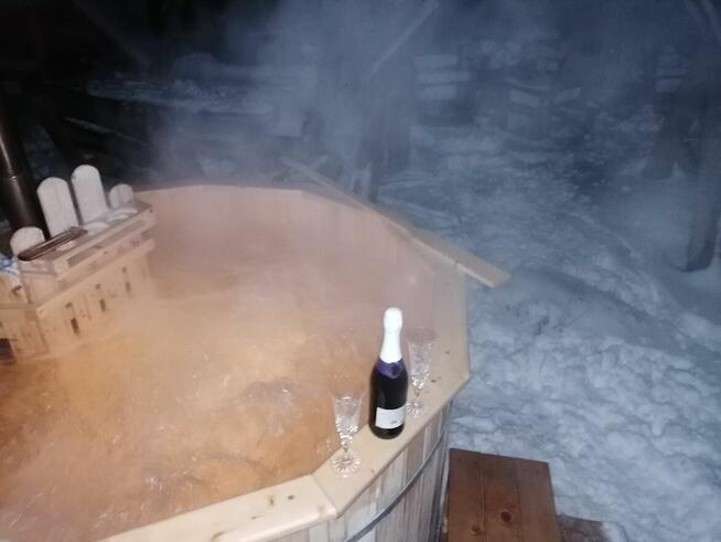 Balia ogrodowa jacuzzi z piecem wewnętrznym, pełne drewno, b
