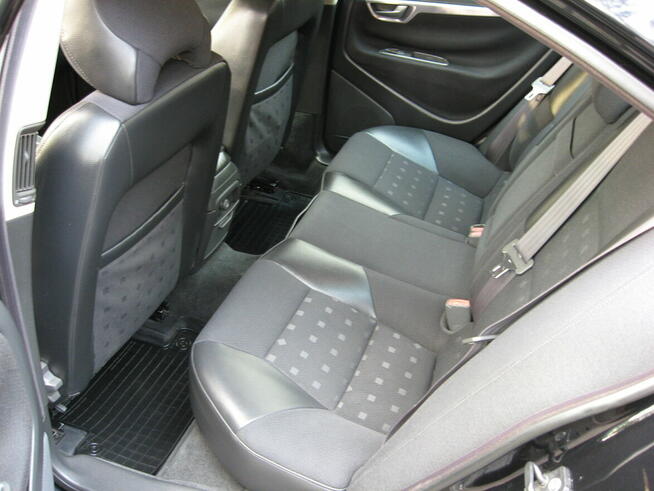 Volvo S60 2.4 140KM 2001