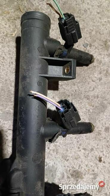 9628084680 Listwa wtryskowa wtryski Peugeot 407 2.0 B