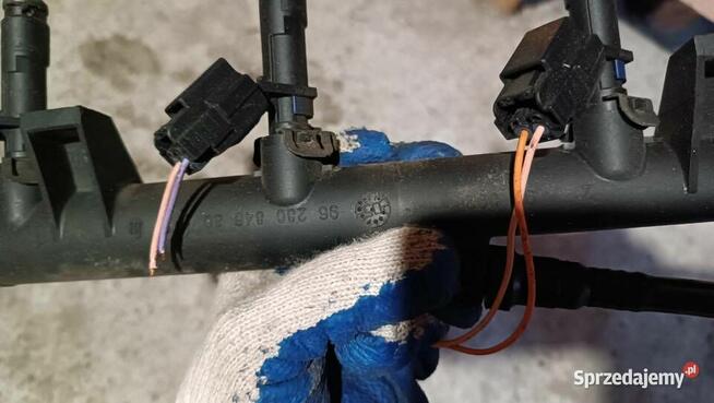 9628084680 Listwa wtryskowa wtryski Peugeot 407 2.0 B