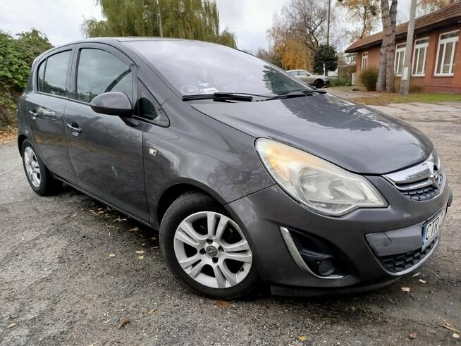 Opel Corsa 5 drzwi wsiadać i jezdzic zarejestrowana