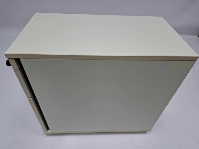 Kontener podbiurkowy, szafka Maro ecru - duża ilość