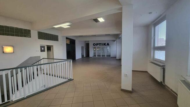 Karvina-Czeska Republika - lokale handlowo-usługowe.