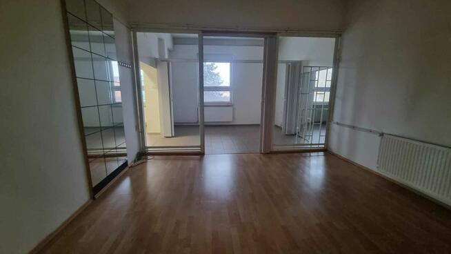 Karvina-Czeska Republika - lokale handlowo-usługowe.