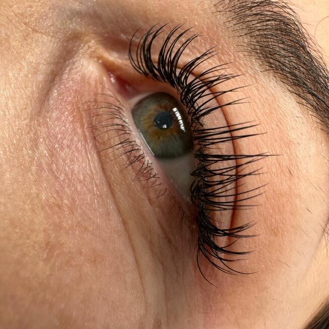 Przedłużanie rzęs Kraków