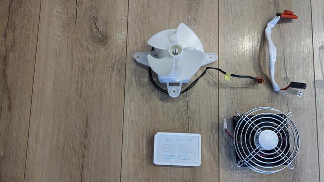 Lodówka Sharp SJ-BA05DMXLF-EU uszczelki półki szuflady temp