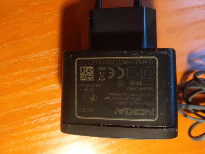 Ładowarka sieciowa NOKIA