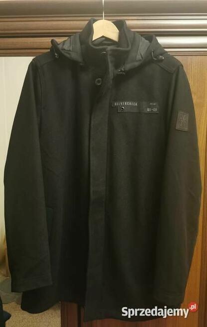 Piękna kurtka z kapturem na podpince Rozm XL NOWA z metką