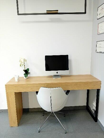 Kancelaria, Gabinety lekarskie, Szkoła językowa, Parking