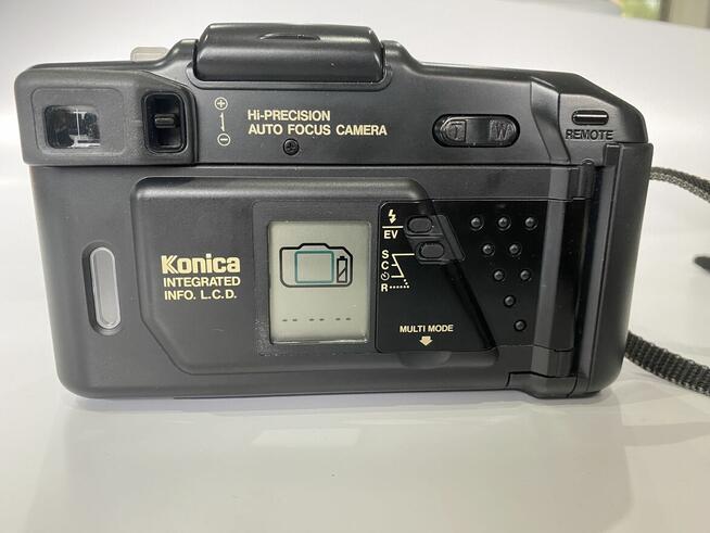 Analogowa Konica Super Zoom Z-Up 80 RC Camera