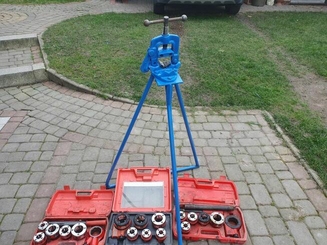 Imadło ręczne do rur, narzynki.