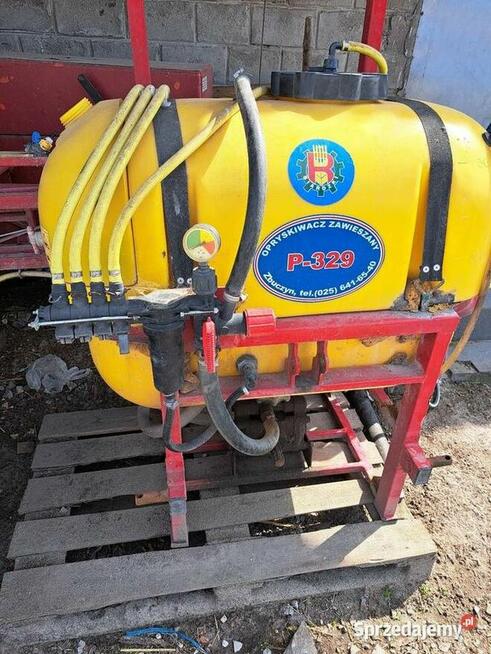 Opryskiwacz polowy zawieszany