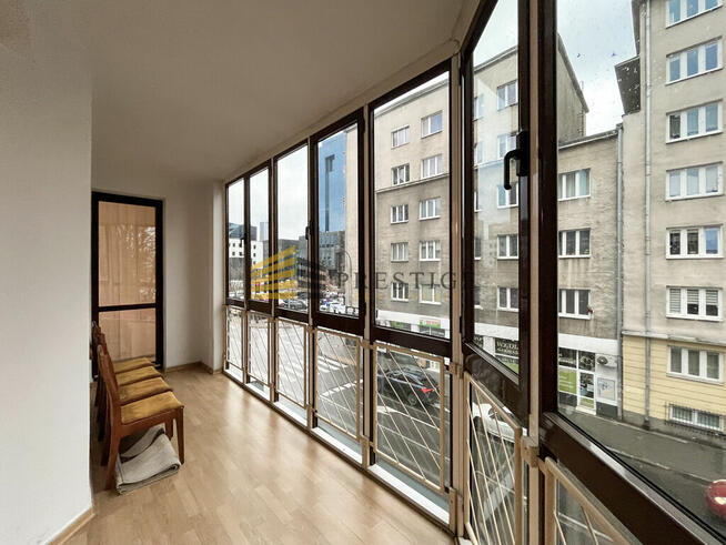 Przestronny lokal 121m2 z ogrodem zimowym - Wola