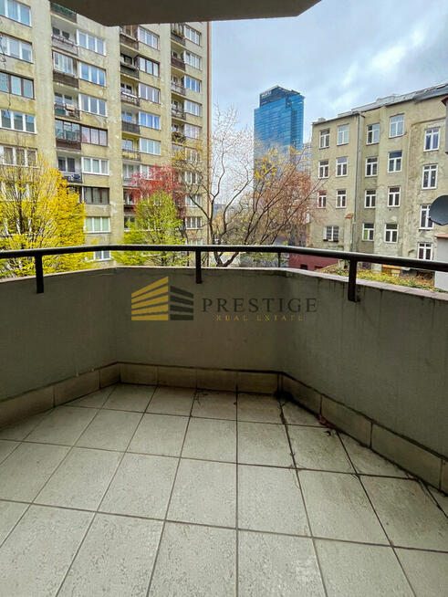 Przestronny lokal 121m2 z ogrodem zimowym - Wola