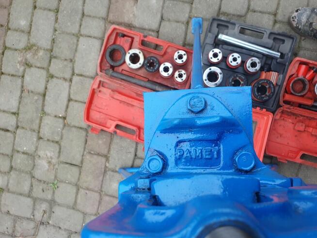 Imadło ręczne do rur, narzynki.