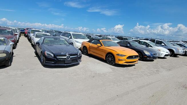 auta z usa Jesteśmy bezpośrednim dealerem z Miami